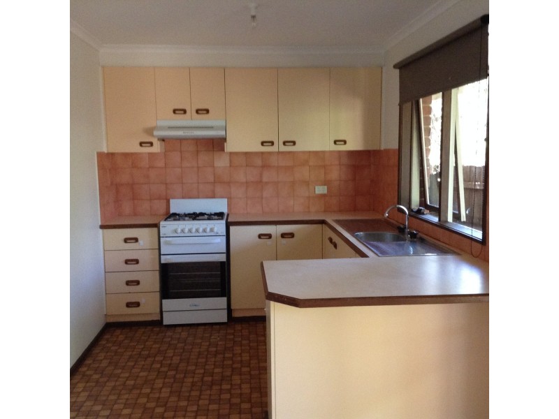 8 Rhus Court, Werribee VIC 3030