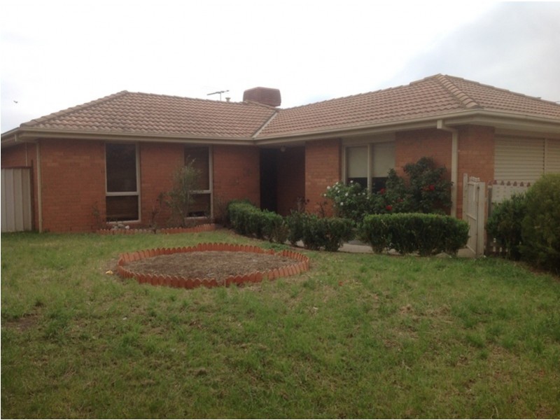 8 Cleveland Drive, Hoppers Crossing VIC 3029