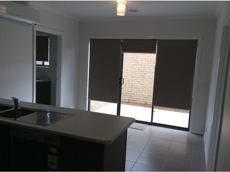 1/3-5 Amelie Parade, Tarneit VIC 3029