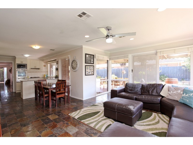 28 St Andrews Drive, Werribee VIC 3030