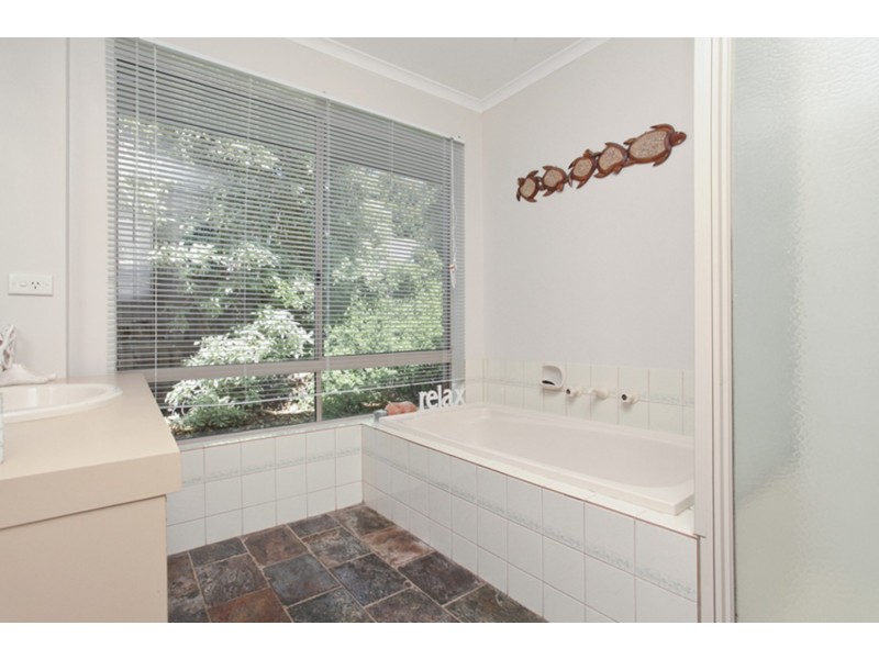 28 St Andrews Drive, Werribee VIC 3030