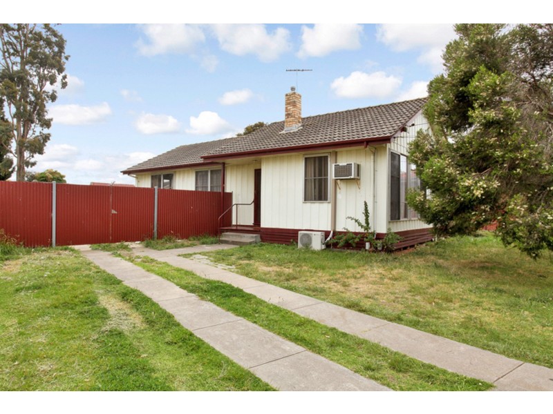 24 Deborah Street, Werribee VIC 3030