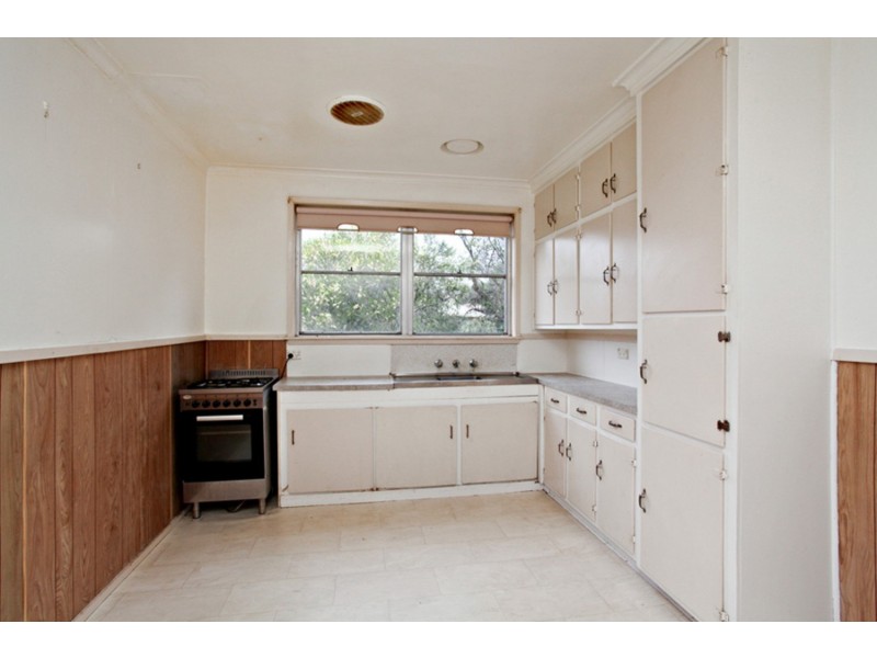 24 Deborah Street, Werribee VIC 3030