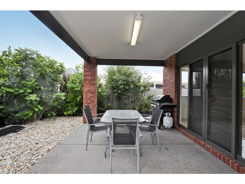 19 Dolphin Crescent, Point Cook VIC 3030