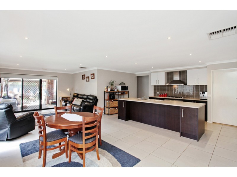 5 Fawkner Road, Wyndham Vale VIC 3024