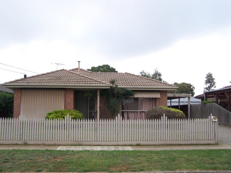 6 Hawkesbury Road, Werribee VIC 3030