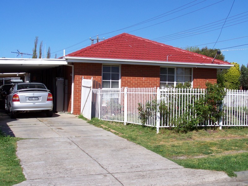 2 Bayview Crescent, Hoppers Crossing VIC 3029