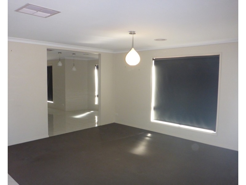 54 Victoria Cross Parade, Wodonga VIC 3690