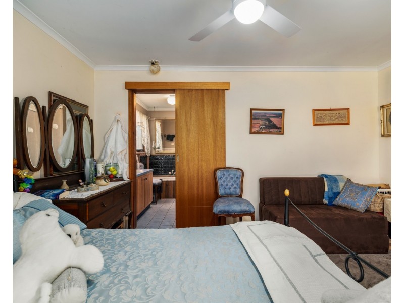 37 Epsom Road, Chiltern VIC 3683