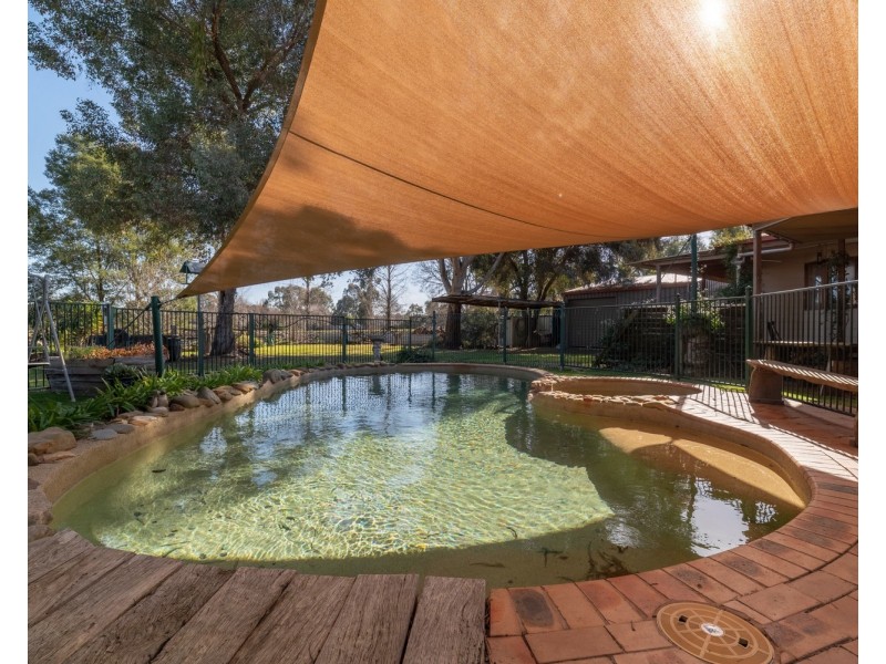 37 Epsom Road, Chiltern VIC 3683