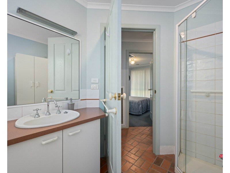 2/5 Lyons Place, Wodonga VIC 3690