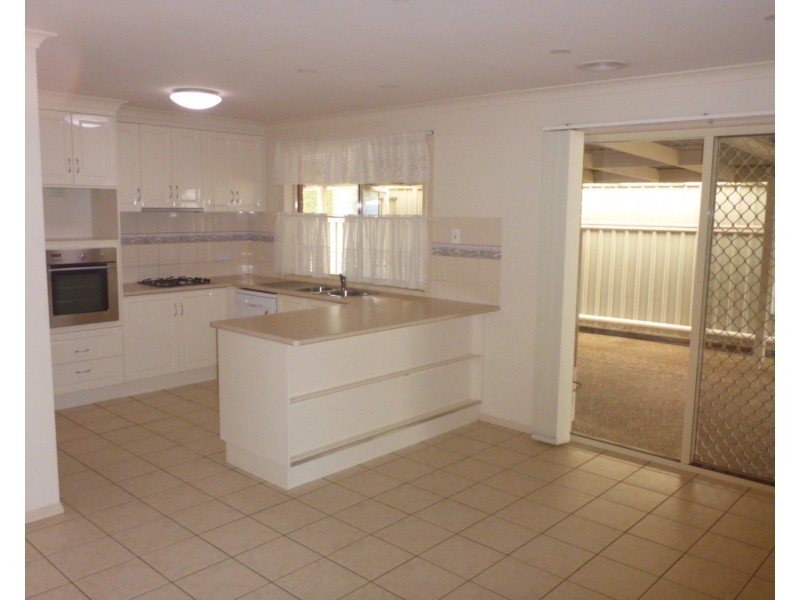 25 Kingfisher Drive, Wodonga VIC 3690