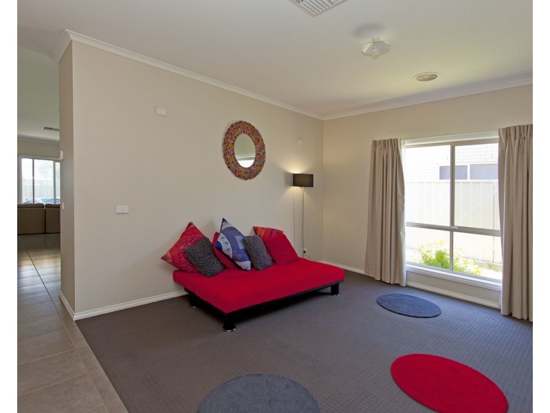 38 Castleton Street, Wodonga VIC 3690