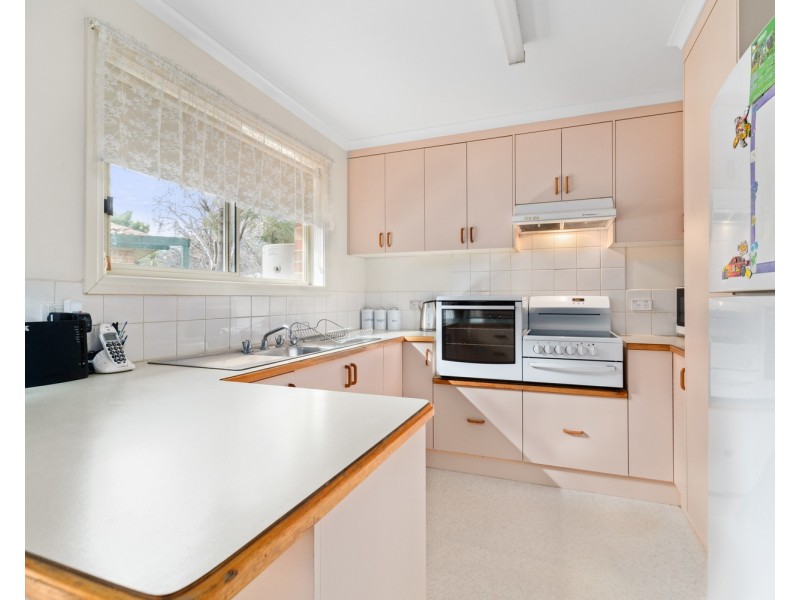 2/20 Nickless Street, Chiltern VIC 3683