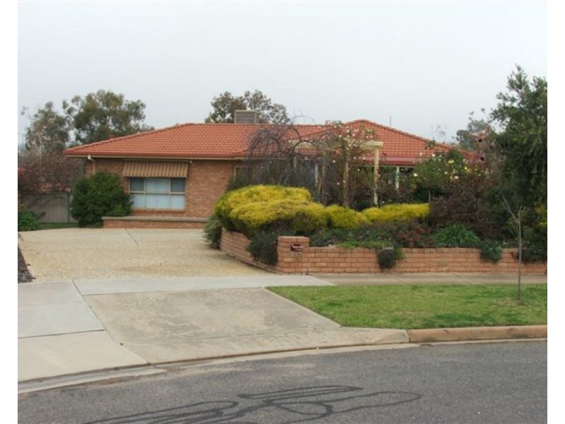 10 Emery Court, Wodonga VIC 3690