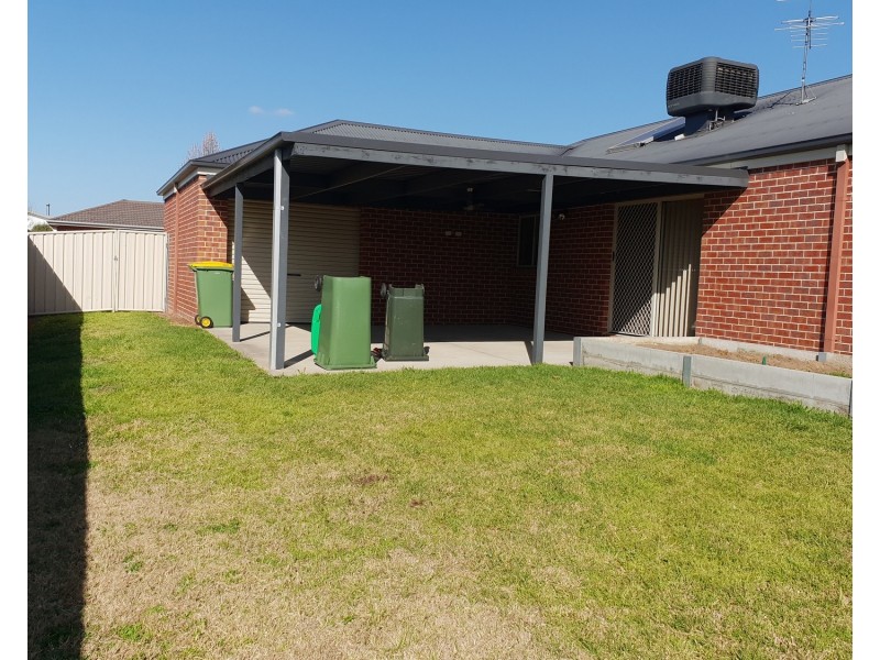 9 Snowy Street, Wodonga VIC 3690