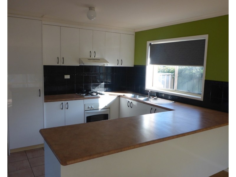 2 Kookaburra Place, Wodonga VIC 3690