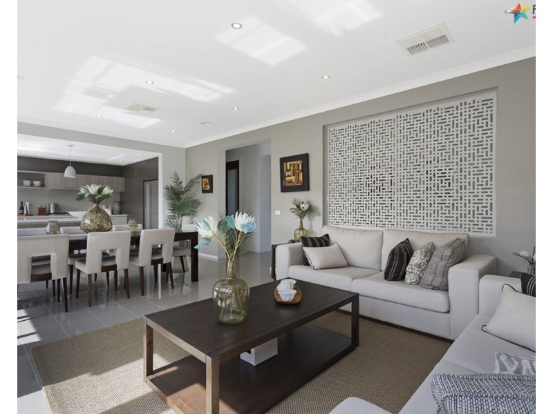 3 Riverside Boulevard, Killara VIC 3691