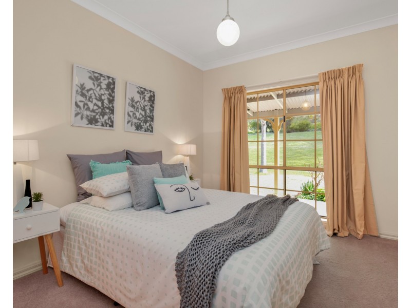 6 Echidna Court, Baranduda VIC 3691