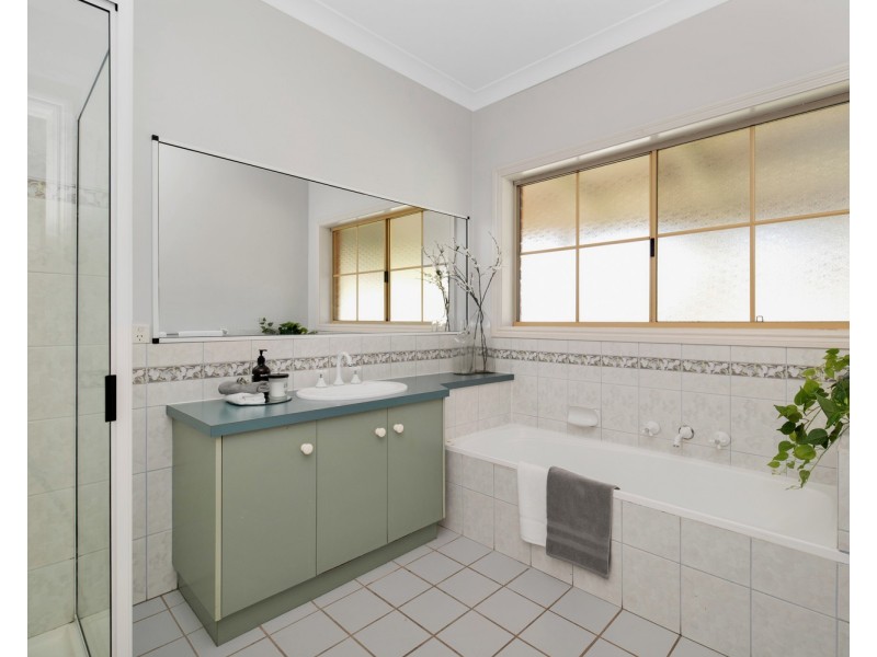 6 Echidna Court, Baranduda VIC 3691