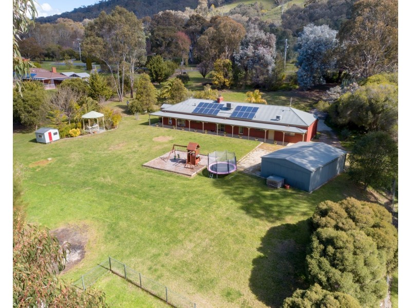 6 Echidna Court, Baranduda VIC 3691