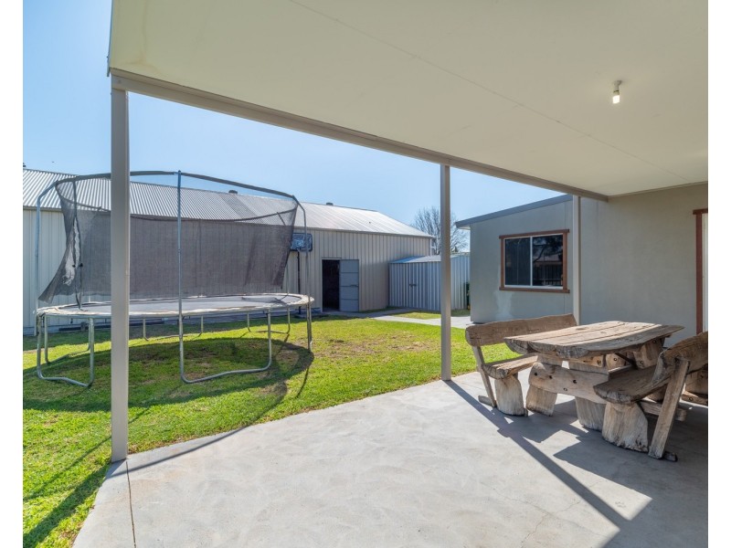 20 Schubert Crescent, Wodonga VIC 3690