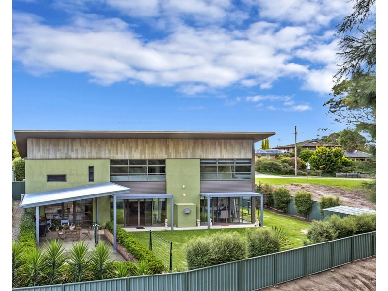 2 Parkland Drive, Wodonga VIC 3690
