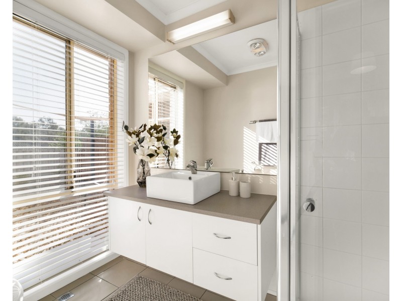 37 Azure Drive, Wodonga VIC 3690