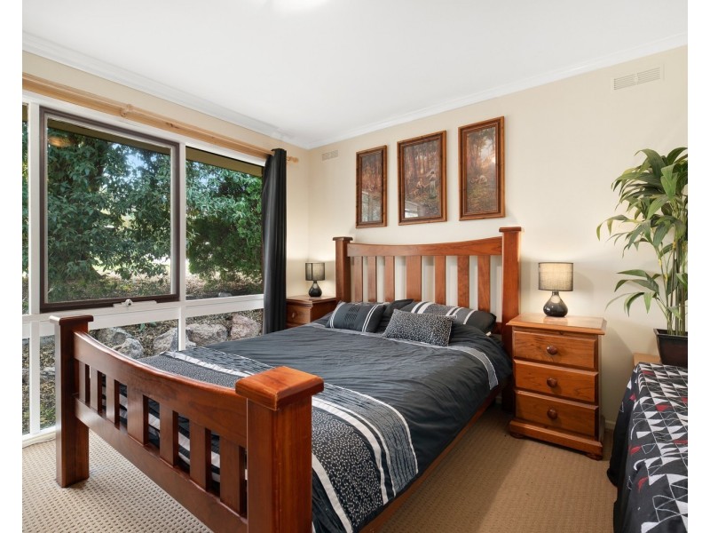 4 Buronga Drive, Springdale Heights NSW 2641