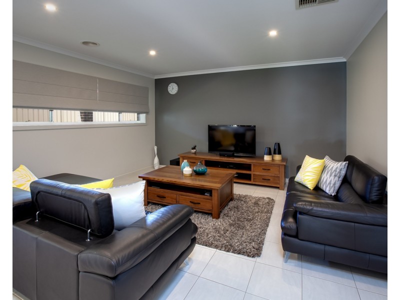 35 Axford Boulevard, Wodonga VIC 3690