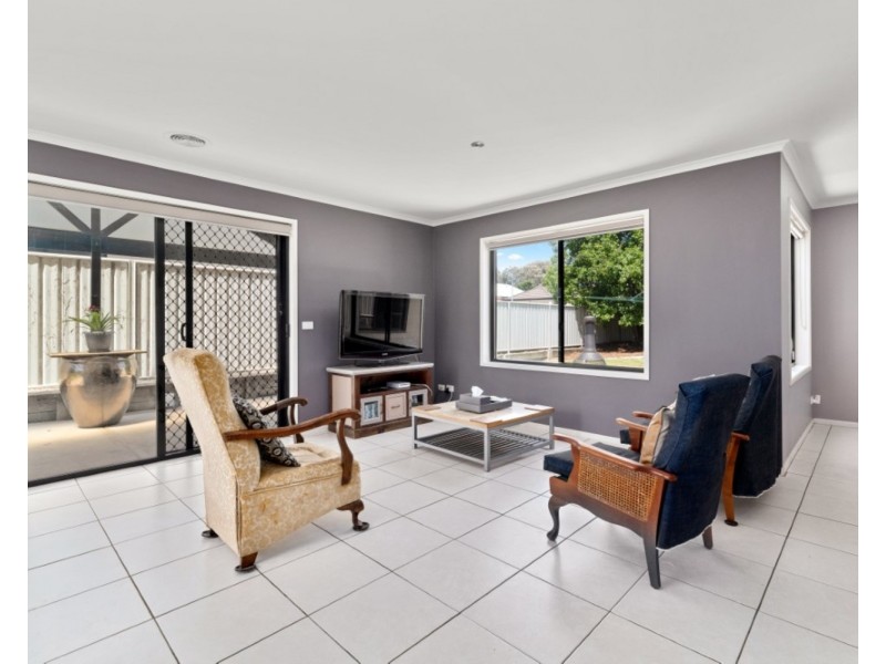 11 Dalton Avenue, Wodonga VIC 3690