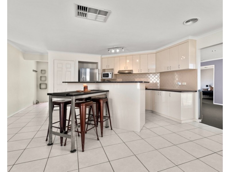 11 Dalton Avenue, Wodonga VIC 3690