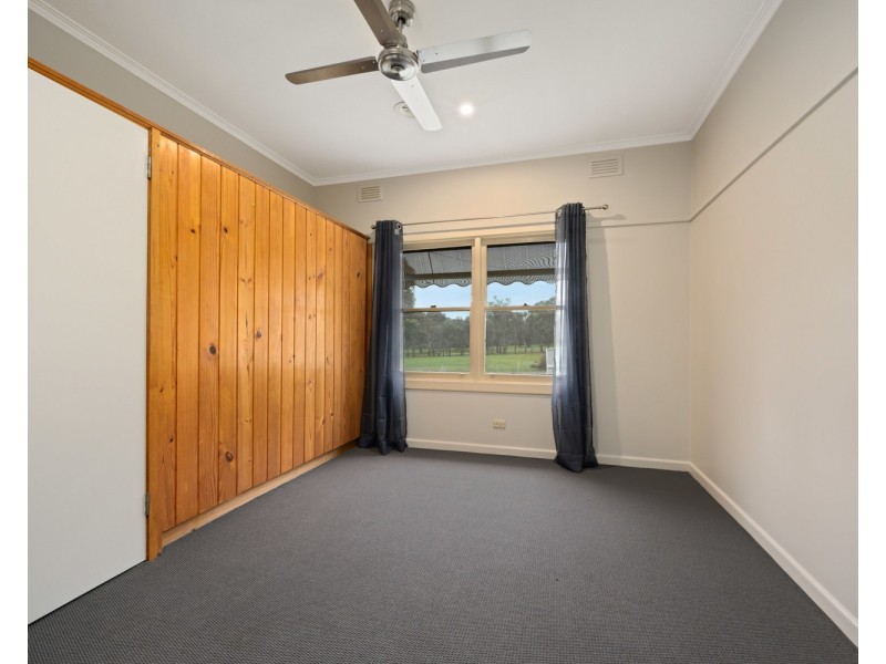 85 North Road, Chiltern VIC 3683
