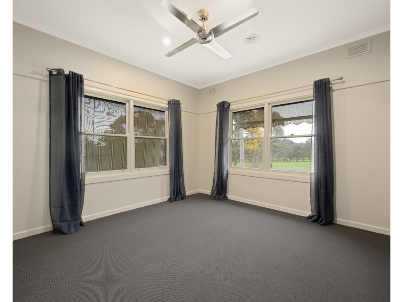 85 North Road, Chiltern VIC 3683
