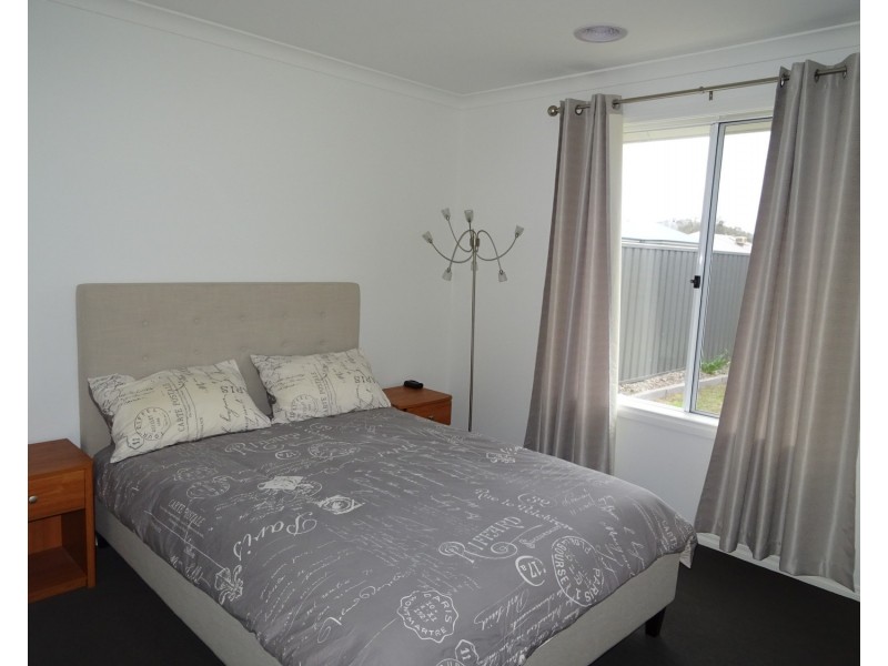 11 Trickett Avenue, Killara VIC 3691