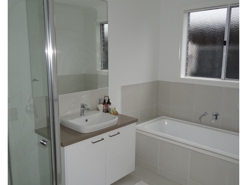 11 Trickett Avenue, Killara VIC 3691