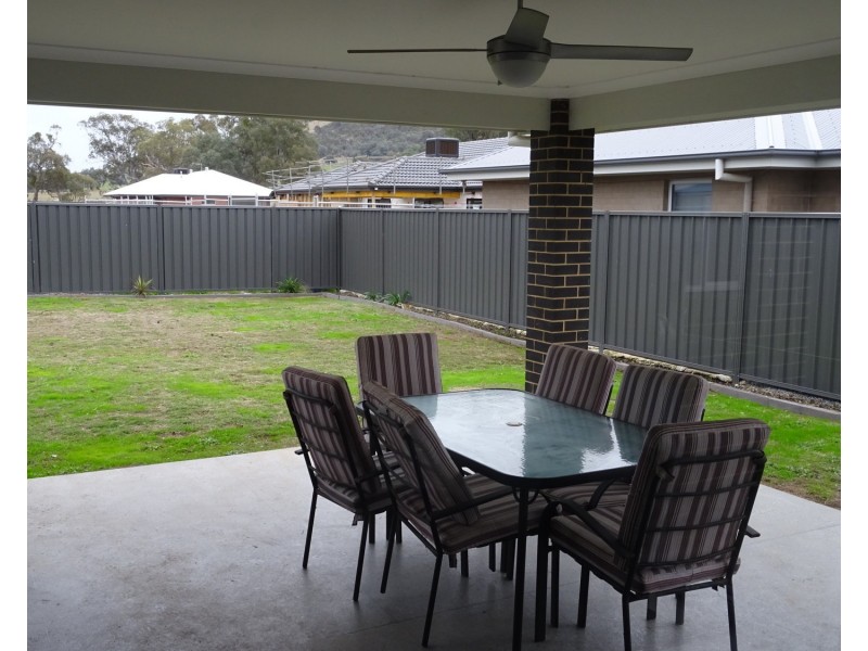 11 Trickett Avenue, Killara VIC 3691