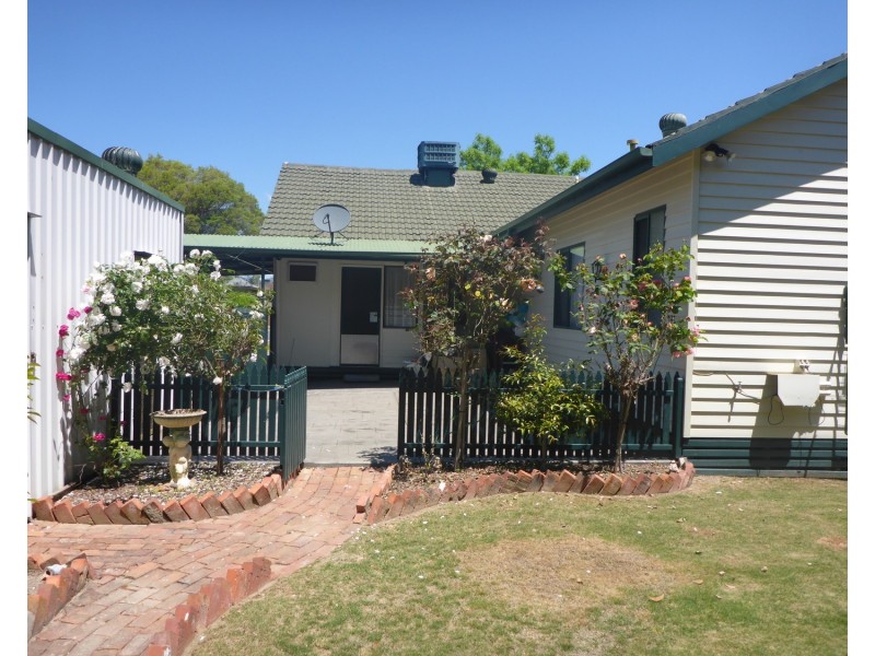 8 Pollard Street, Wodonga VIC 3690
