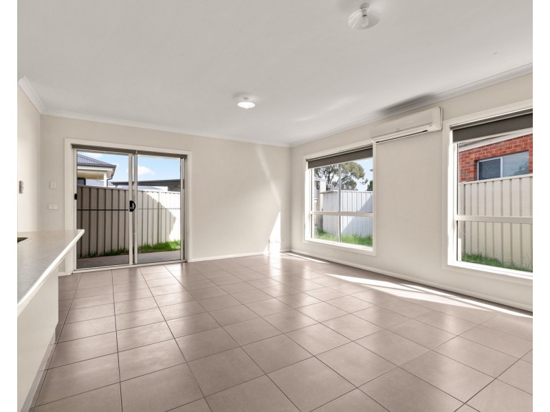 31 Derwent Way, Wodonga VIC 3690