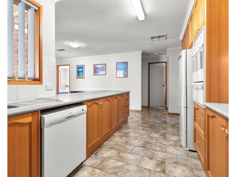 17 Falcon Circuit, Wodonga VIC 3690