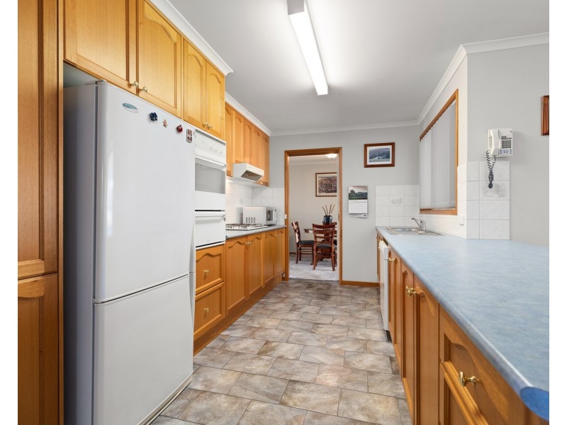 17 Falcon Circuit, Wodonga VIC 3690