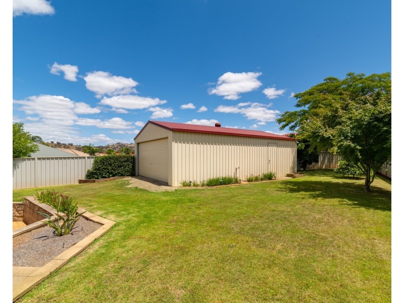 17 Falcon Circuit, Wodonga VIC 3690