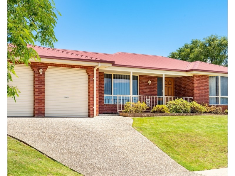17 Falcon Circuit, Wodonga VIC 3690