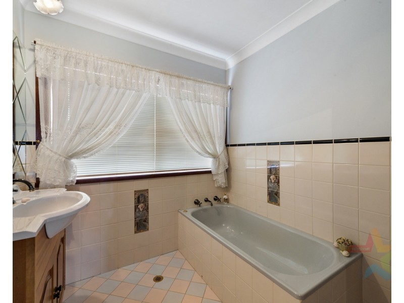 9 Klara Court, Gerogery NSW 2642