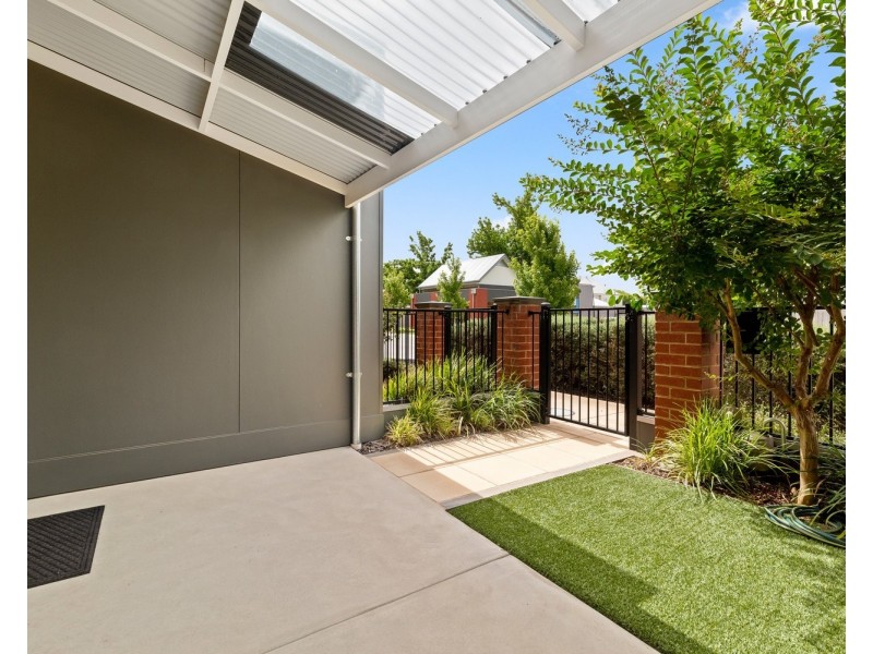 15 Elmwood Circuit, Wodonga VIC 3690