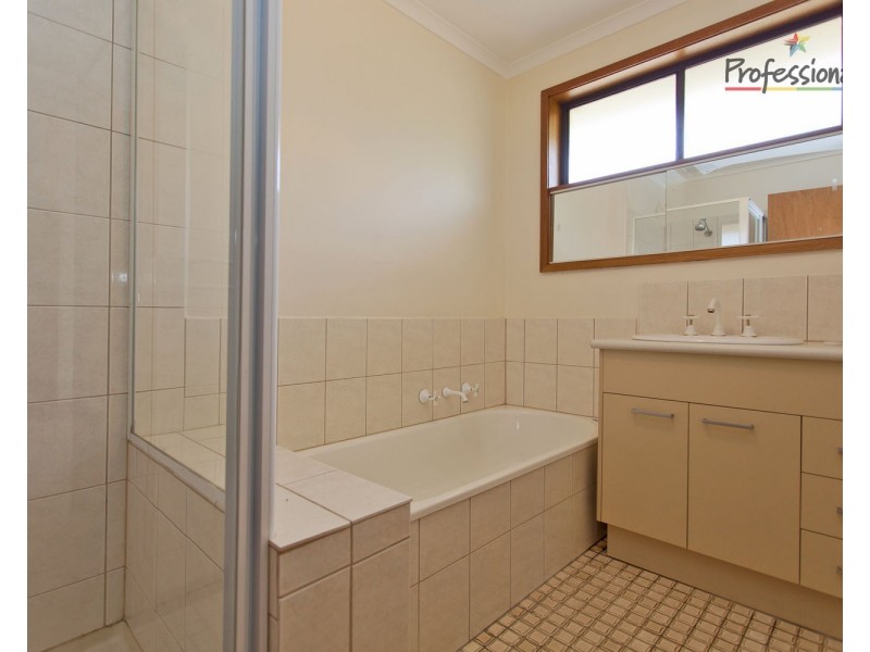 23 Garnet Circuit, Wodonga VIC 3690