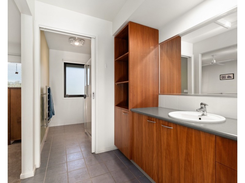 17 Briese Court, Thurgoona NSW 2640