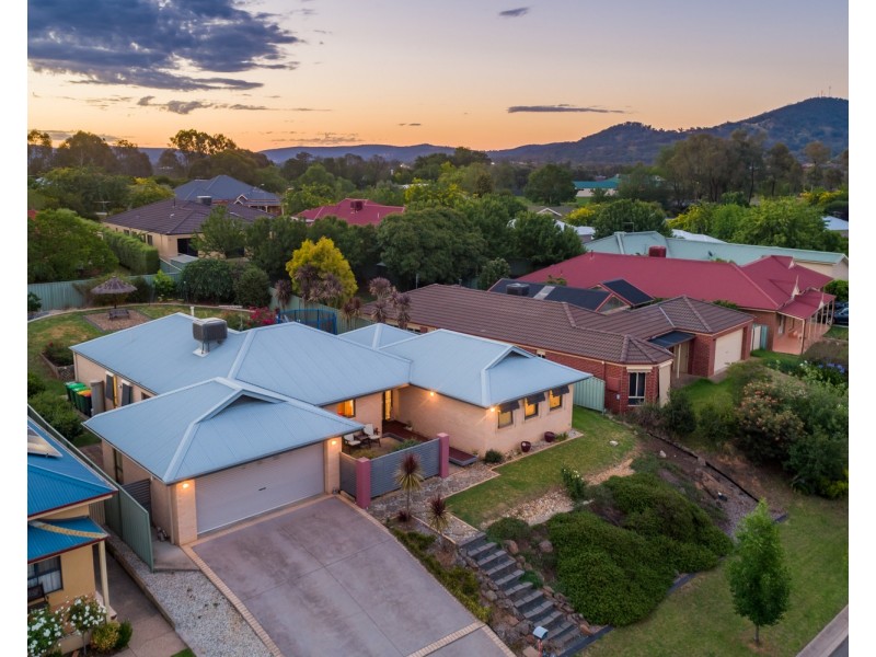 17 Briese Court, Thurgoona NSW 2640