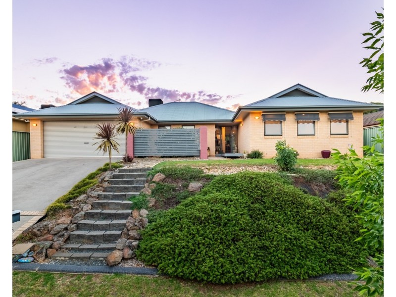 17 Briese Court, Thurgoona NSW 2640
