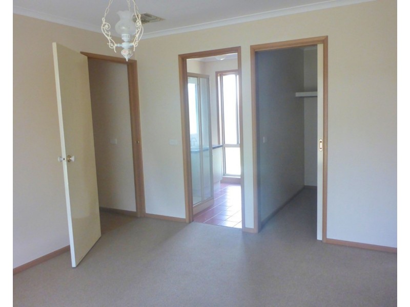 12 Kingsbury Court, Wodonga VIC 3690
